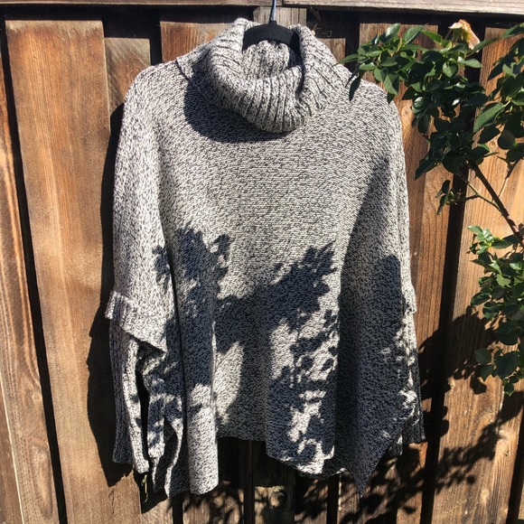Lucky Brand turtleneck sweater poncho - size S - Picture 4 of 11